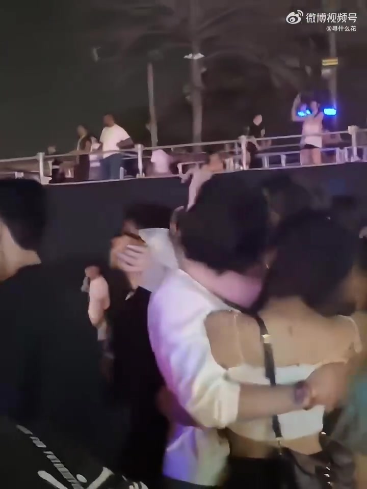 大哥玩的真花啊