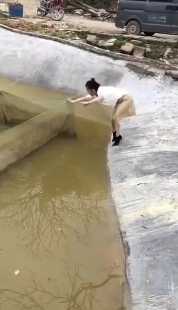 闺蜜这波操作给我看傻了！直接变成泥菩萨了~