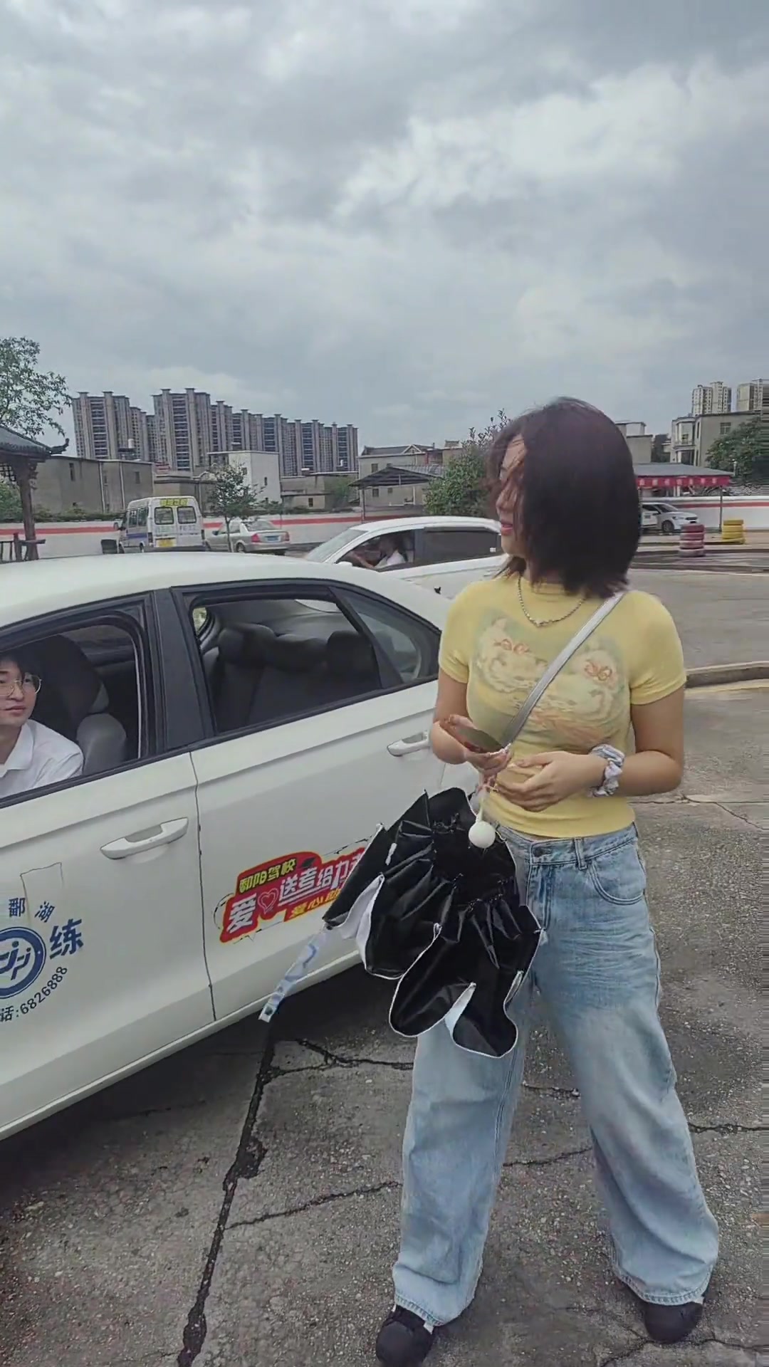 就这样看着你看着你 目不转睛