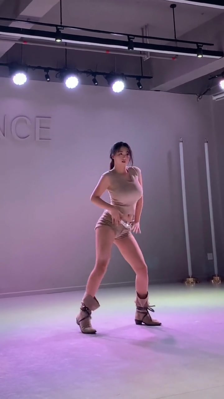 没别的，就就单纯喜欢欣赏舞蹈！