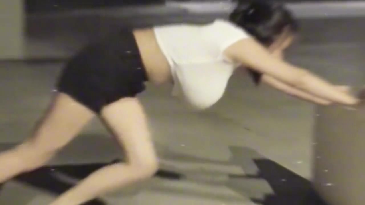 WTF！这身材在现实世界里是真实存在的嘛