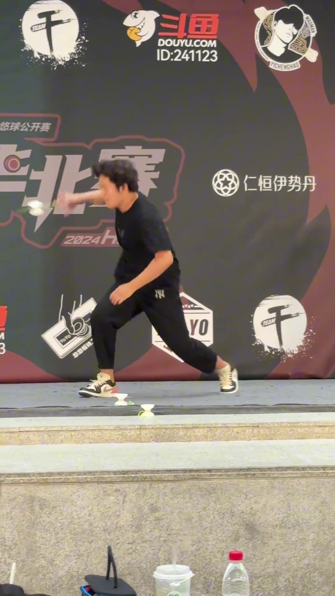 看来动漫还是拍保守了