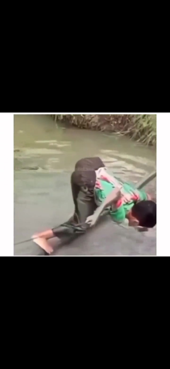 他只是想喝水，他有什么错