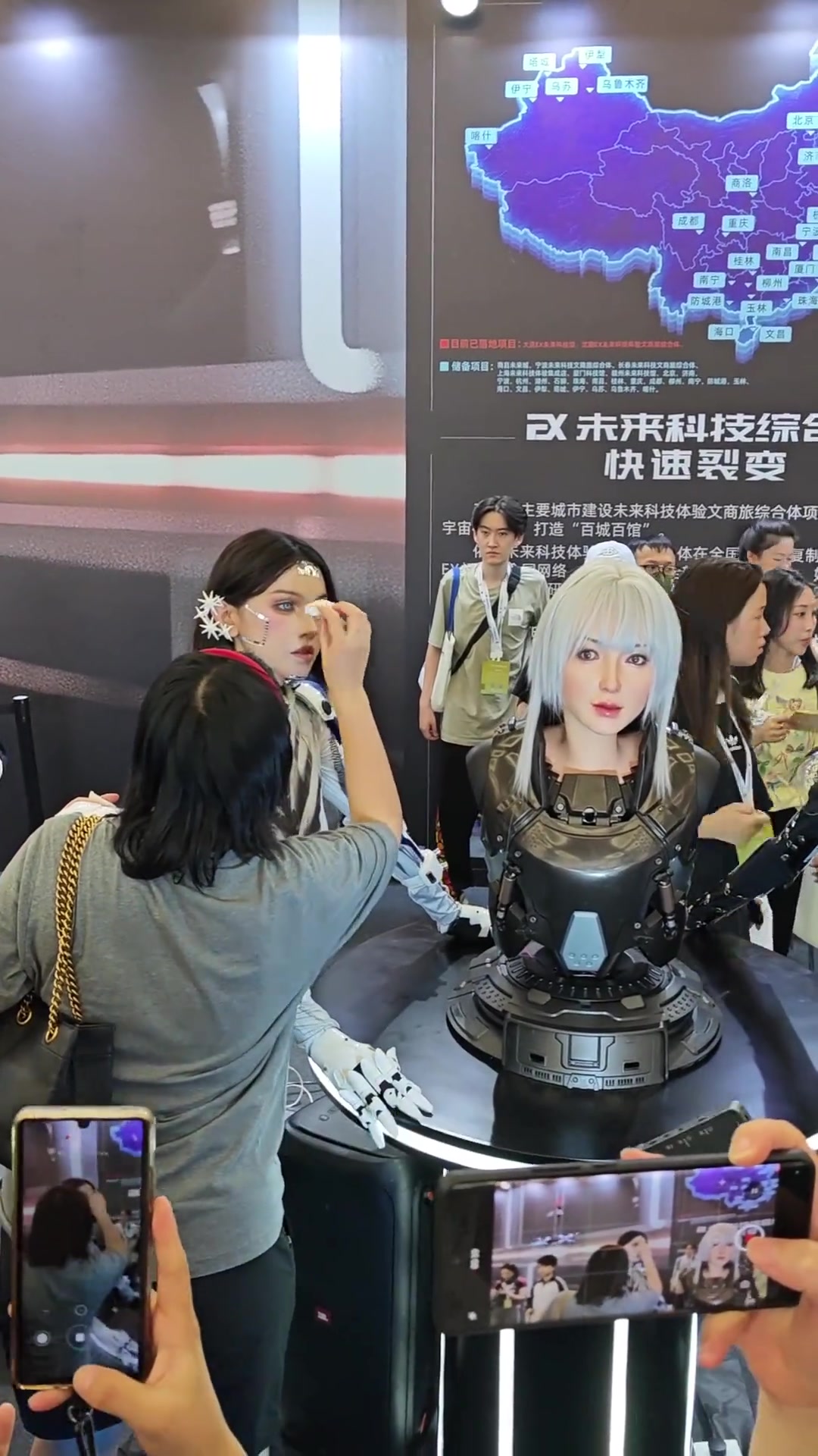 好逼真！这是机器人还是真人啊傻傻分不清