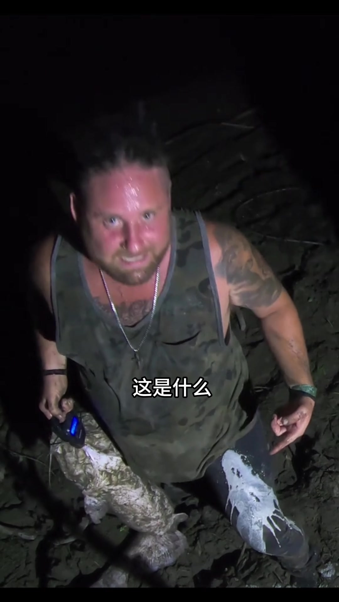 国外钓鱼佬抓到了一头大蓝鲶鱼！结果尴尬了！网友：吓尿了