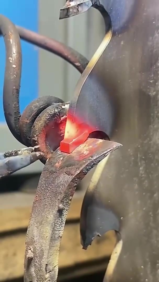 焊合金头！大家觉得焊接技术怎么样呢