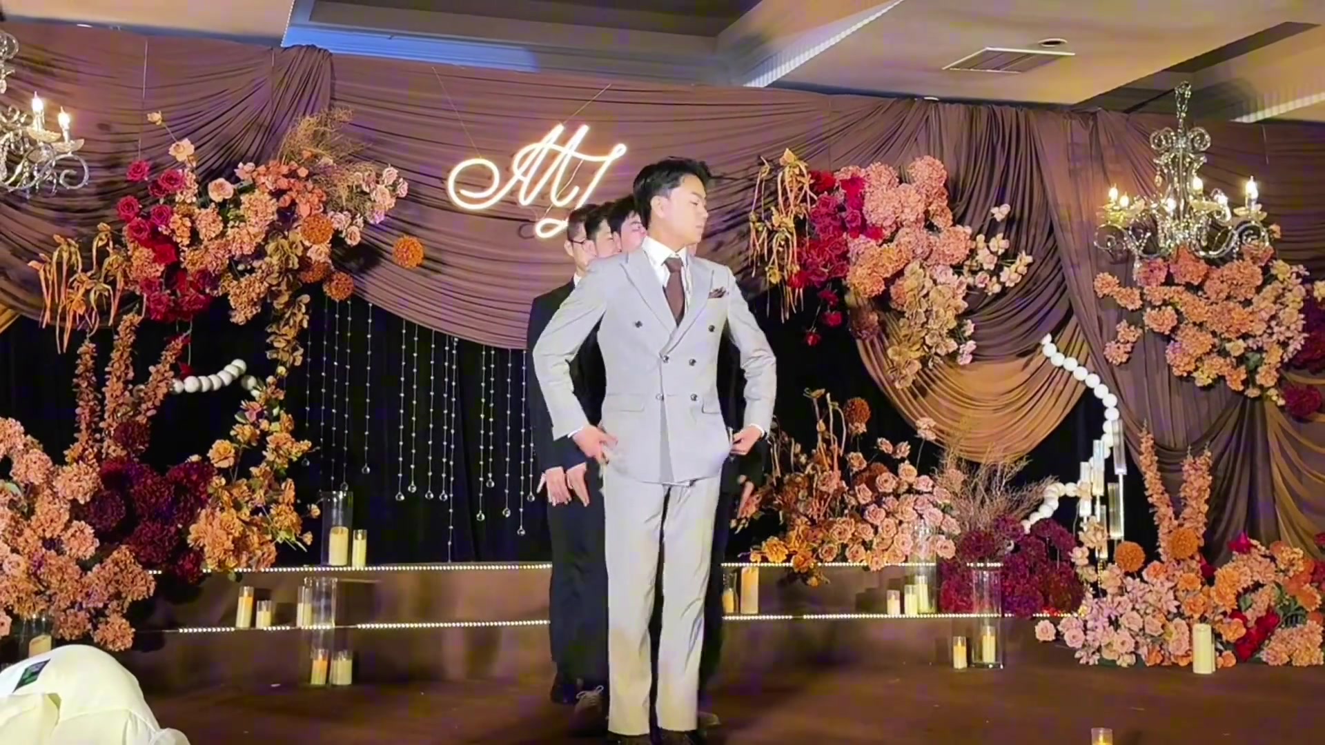 这都不笑场真佩服他们！