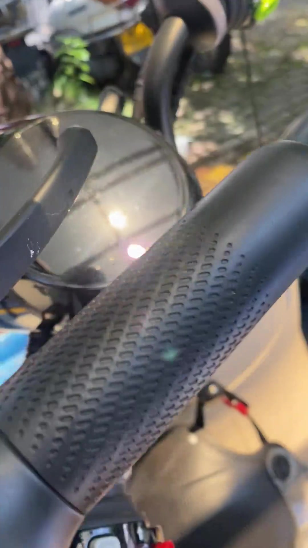 这电动车还是母的！