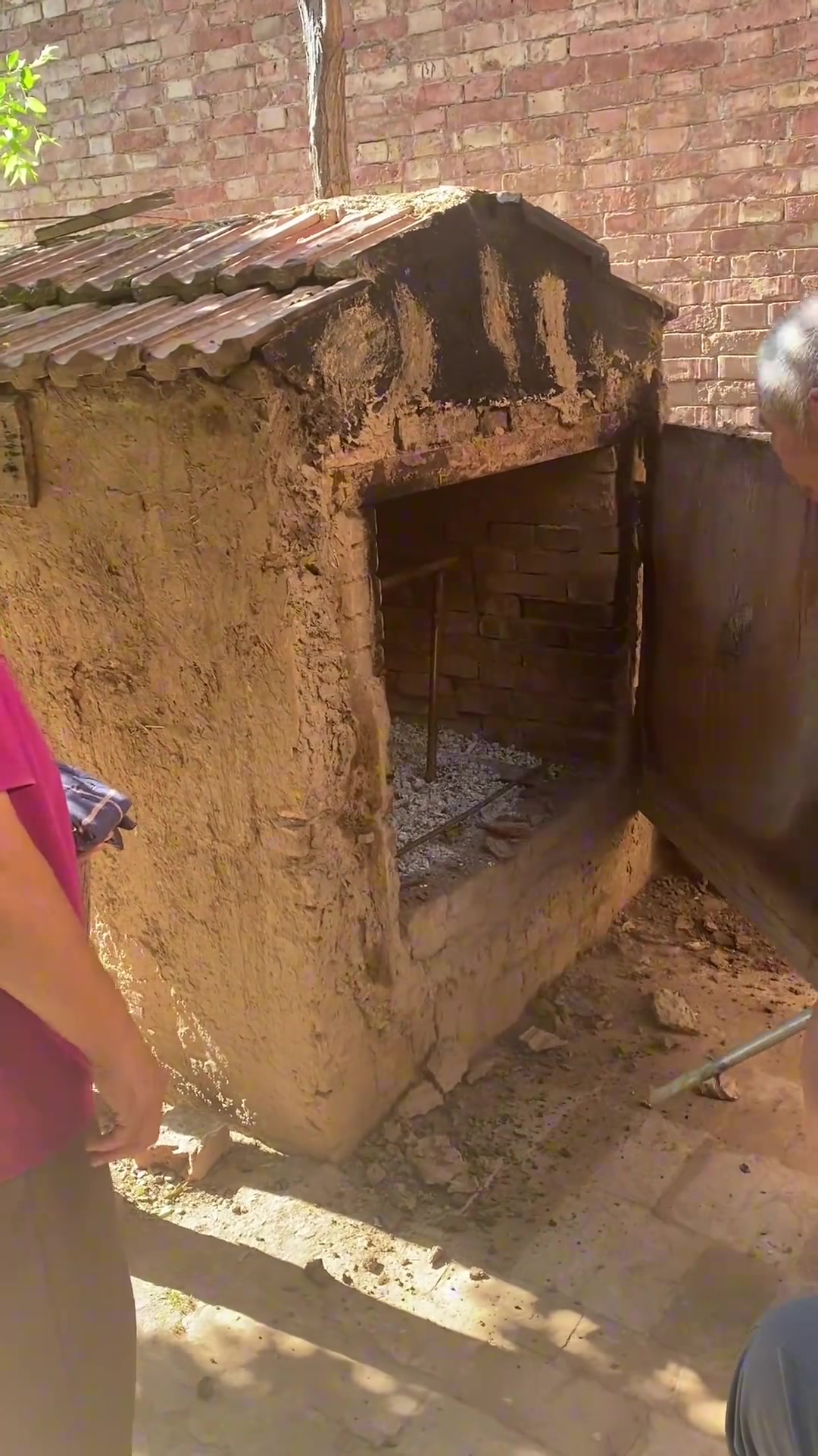 这样的土炉烤鸡，出来会更香么