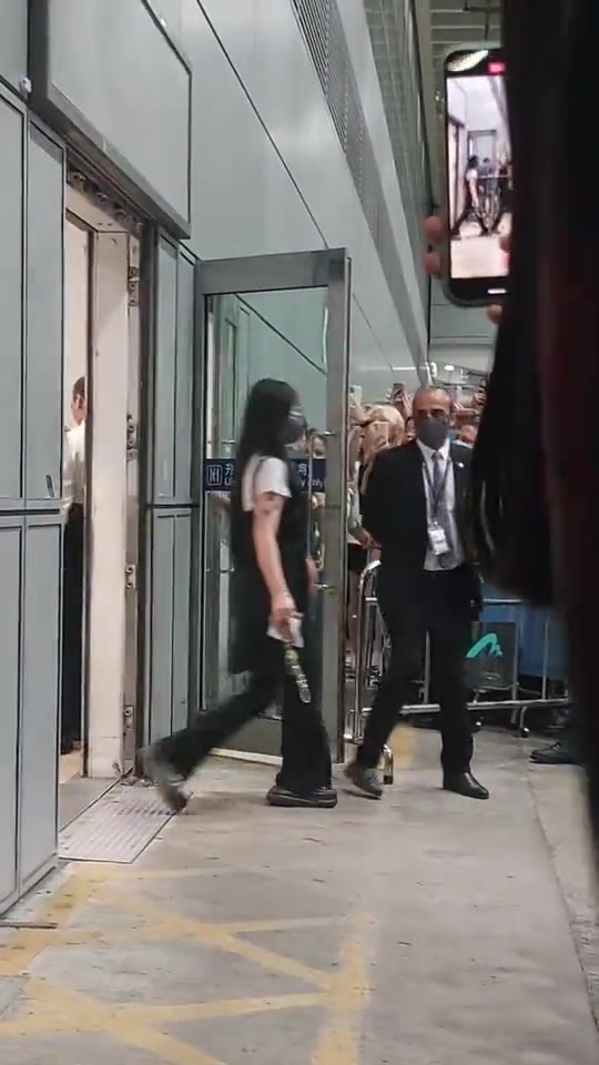 疯狂的追星女孩！是我跟不上时代了！