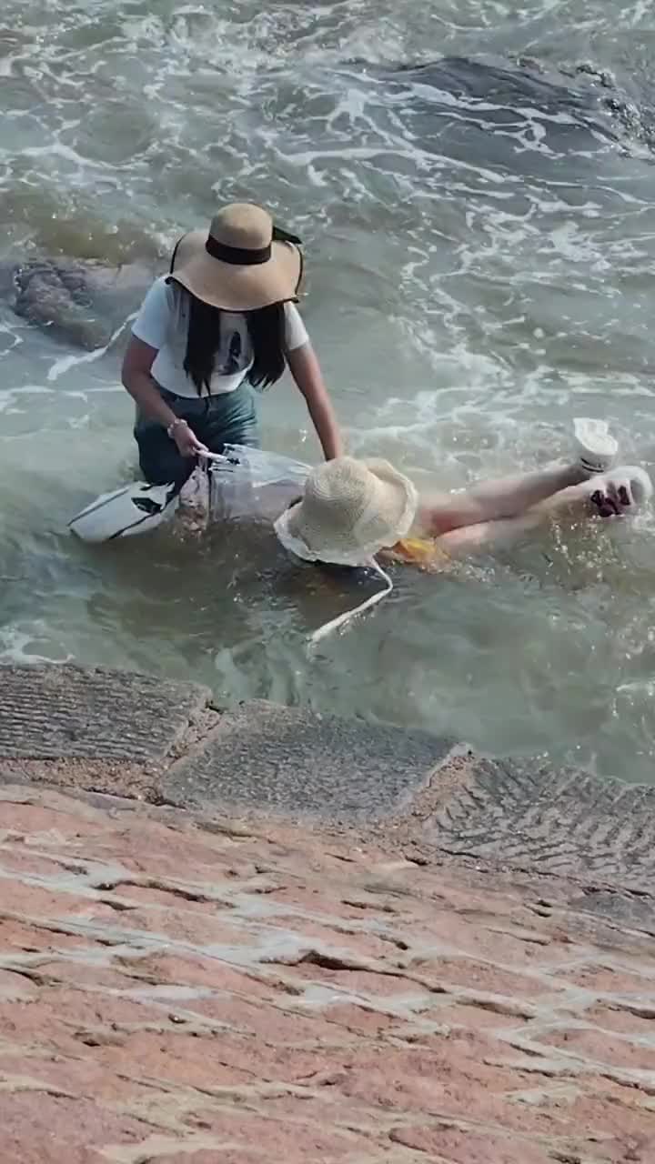 你这包是真离不开手啊