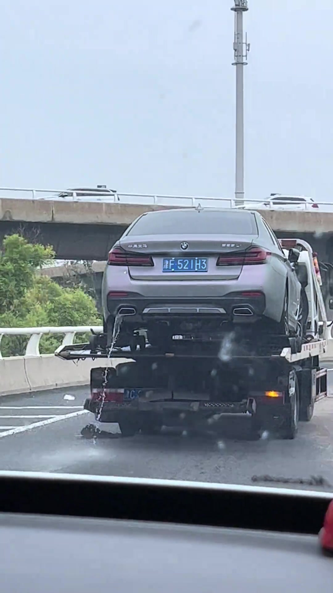 宝马：自己开行，坐车就晕！