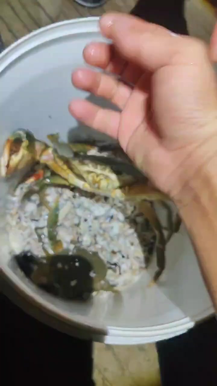 听你这叫声，感觉螃蟹夹不痛人啊！