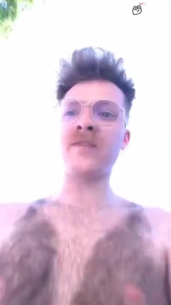 外国人这体毛是不是有一点过于抽象了