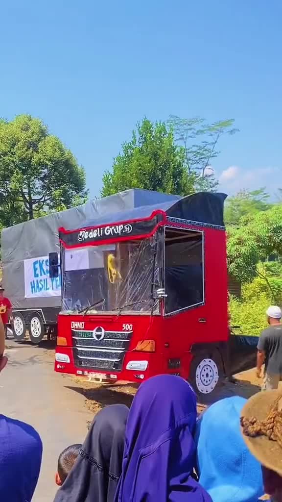 这业务在那边也属于蓝海，做的人少你刚去世，正是打拼的年纪！