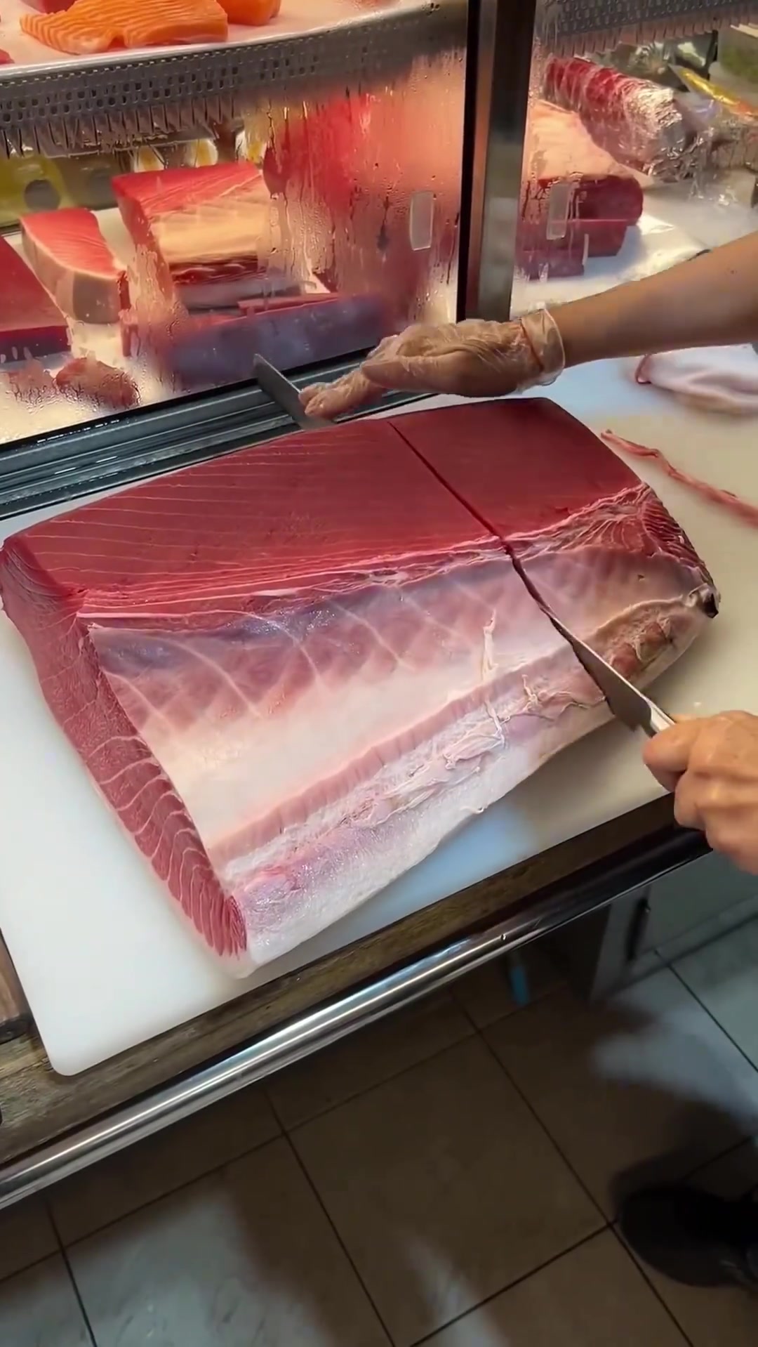 金枪鱼这种高级食材得这么切！