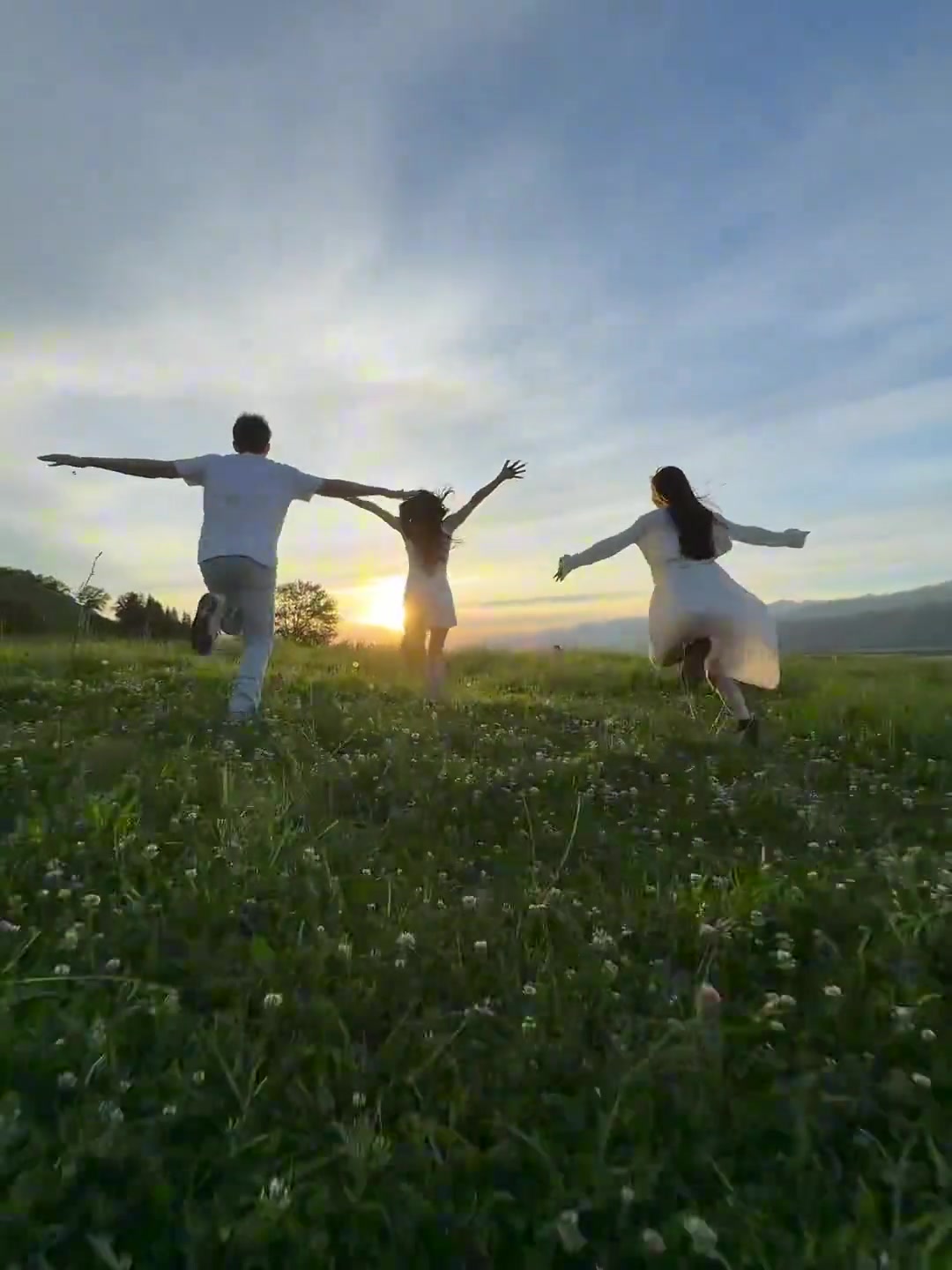 自由就是和同频的人一起看世界想和谁一起去就