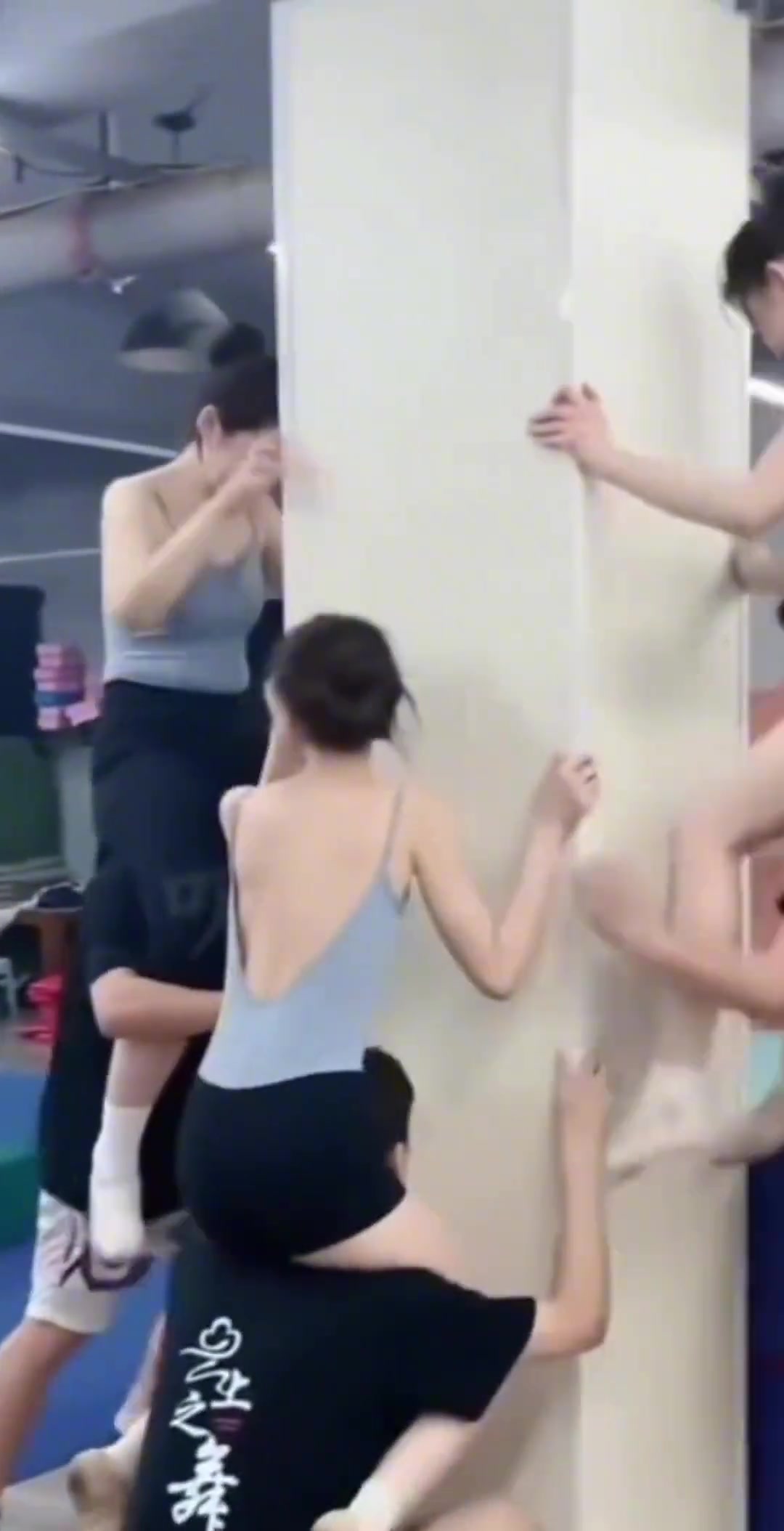 你们是在练什么舞蹈啊