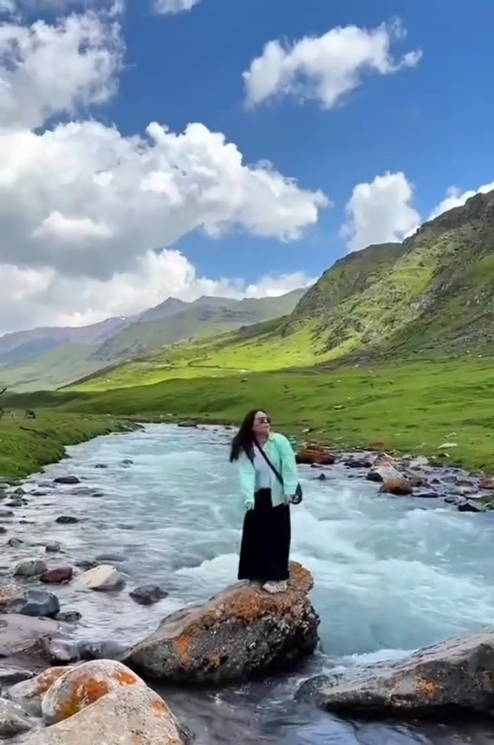 紧跟新时尚，融入新潮流