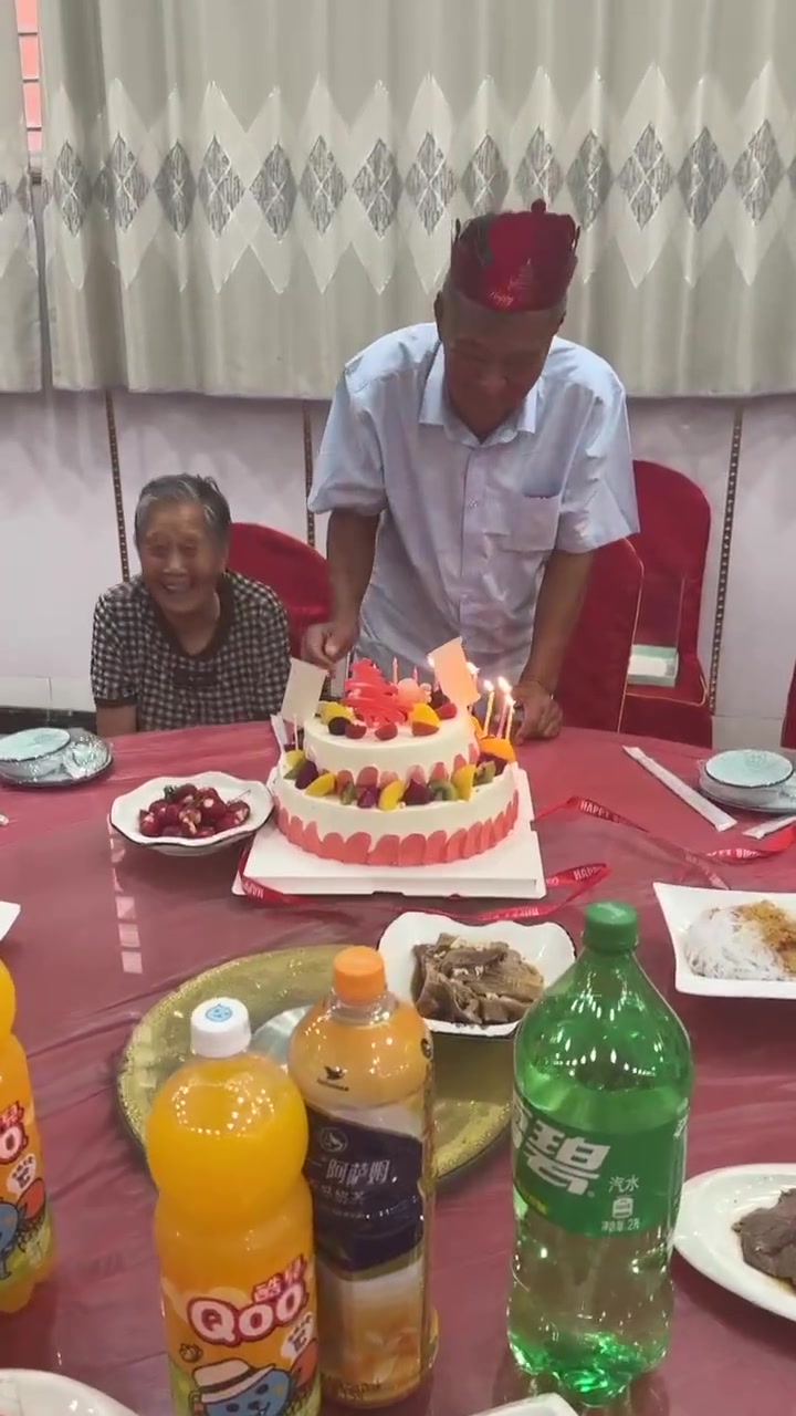 正宗的笑掉大牙！