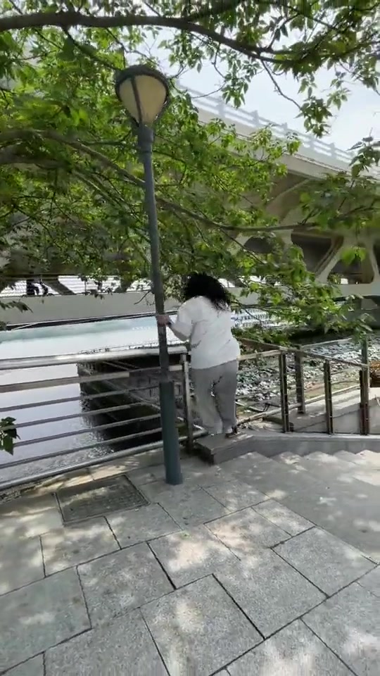 跑了半天发现一滴汗没出！