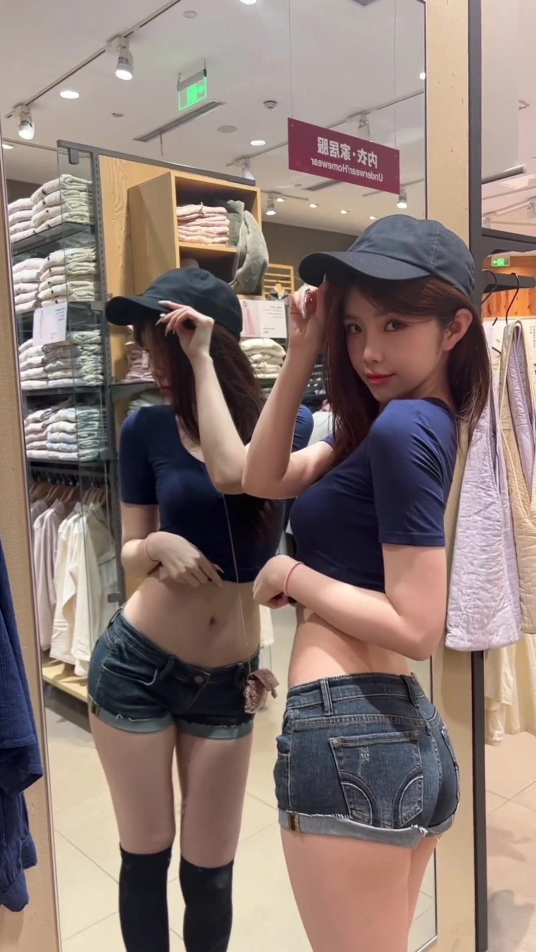 为啥我去商场买衣服遇不到这么带劲的女孩