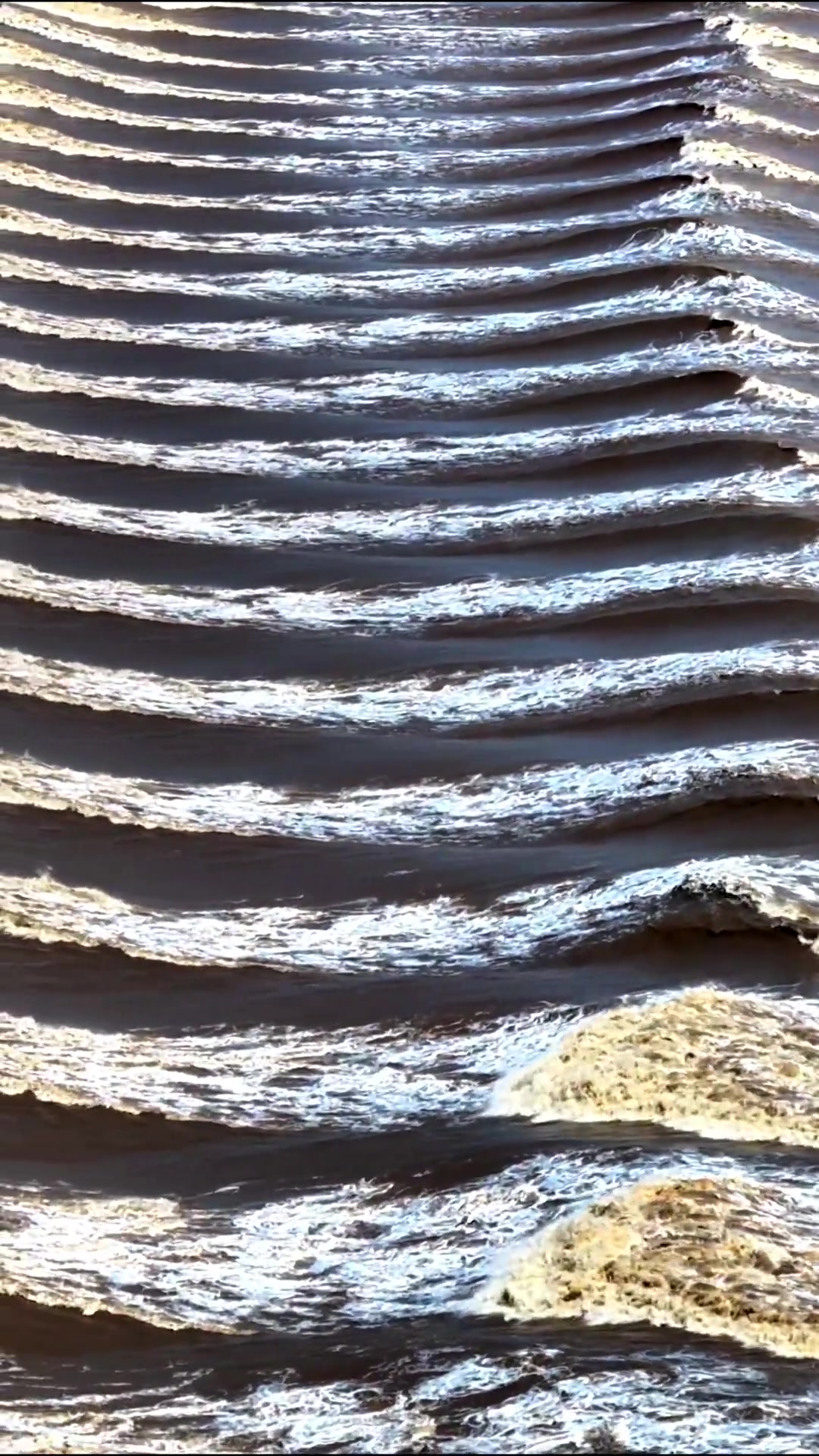 气势磅礴的鱼鳞潮你见过嘛