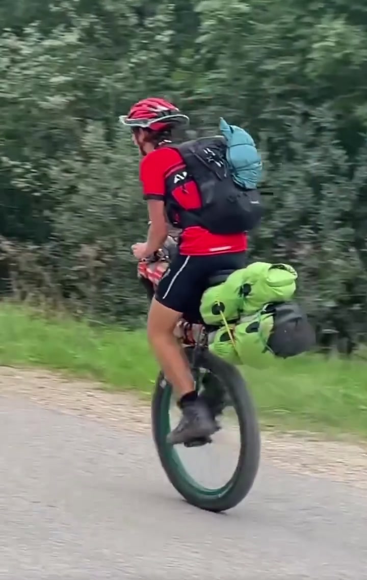 独轮山地车有点意思！