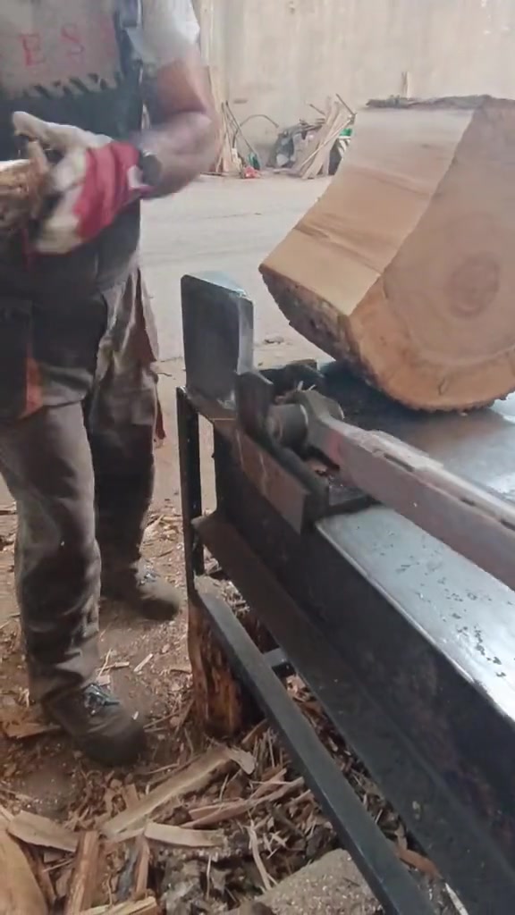 你推慢点啊，没看见人家都搞不赢了，还推