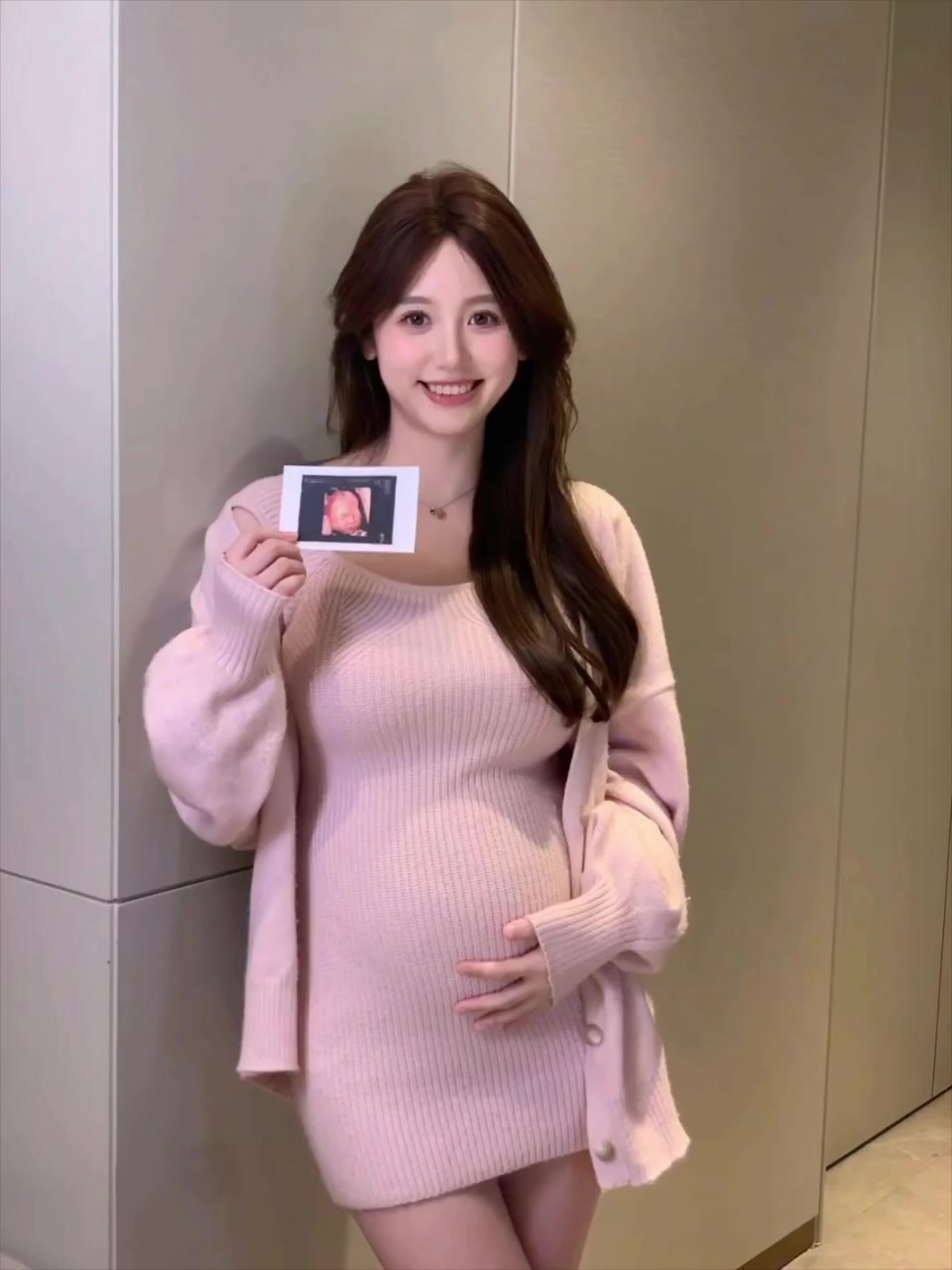 网红一栗小莎子孕照！吧友们喜欢吗！