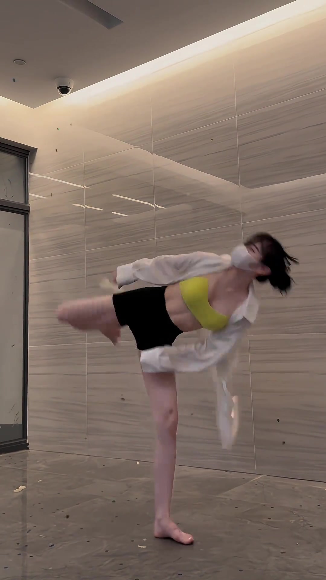 脚指甲没剪踢得这么丝滑啊！