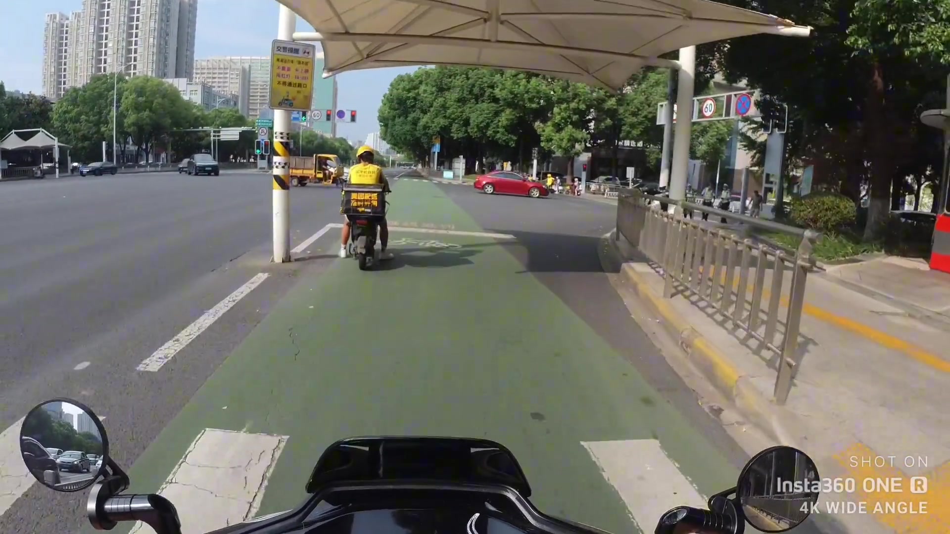 啥玩意儿还有遮阳伞