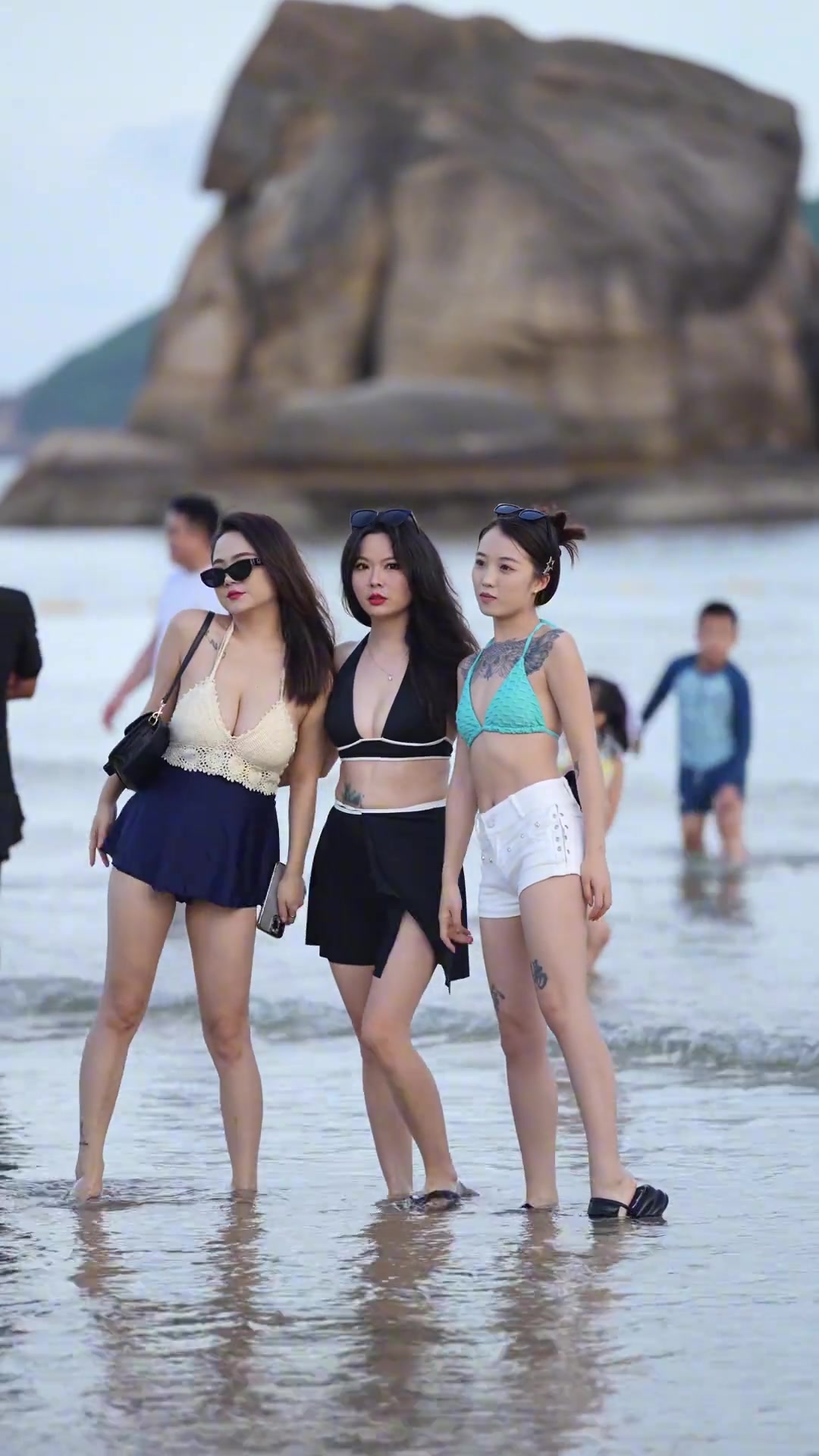 所以你们是按照身材来站位的嘛