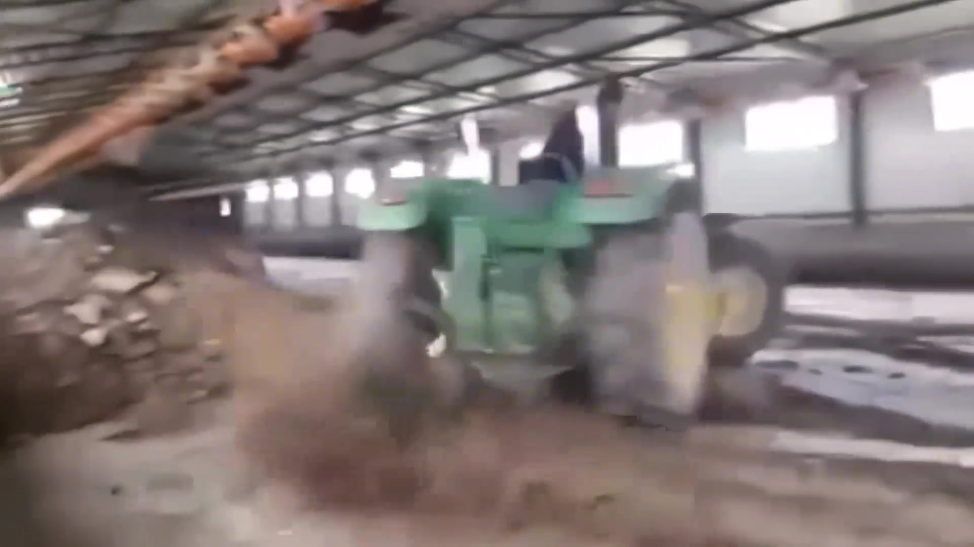 拖拉机也可以驰骋沙场