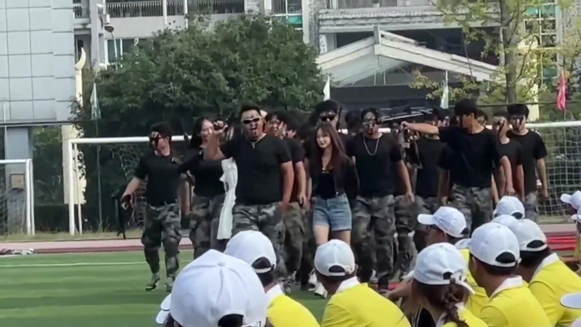 不像演的，建议严查