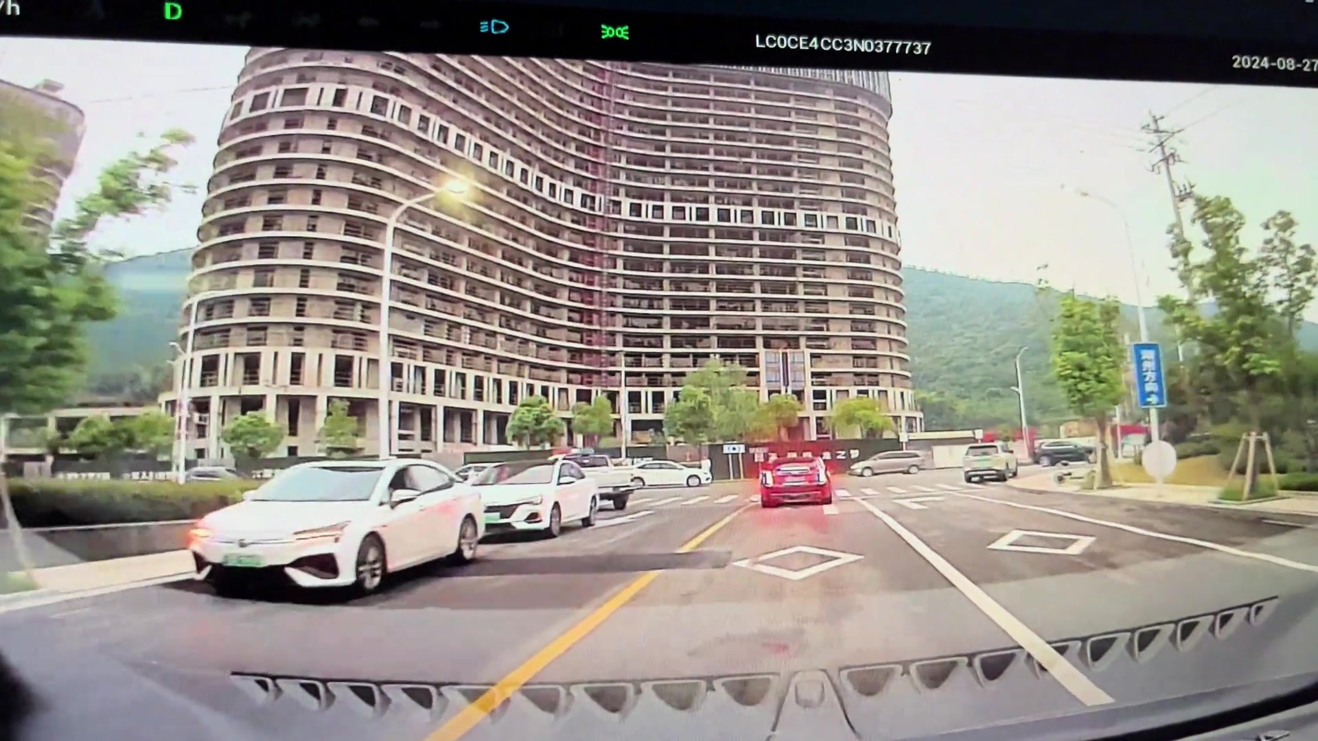 交警做梦也没想到还能同时处理自己的案子