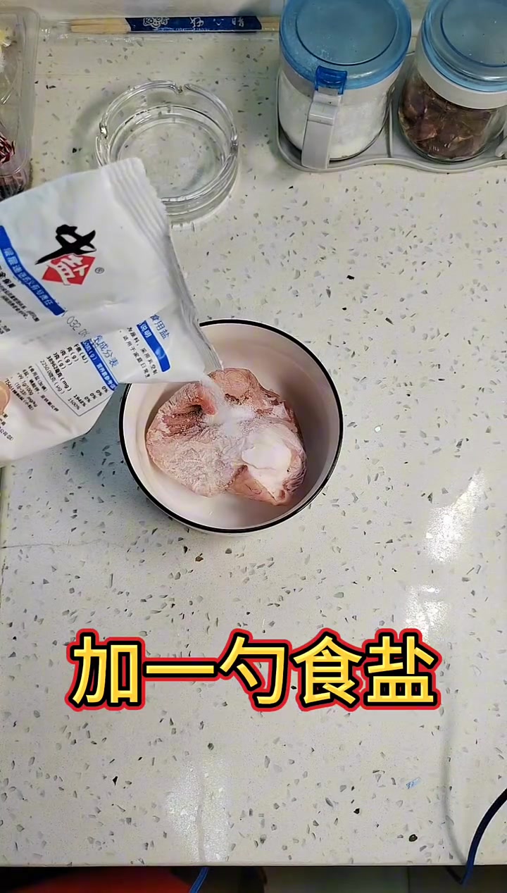 真的吗家里的冻肉，每次化冻都很麻烦一招教你三分钟轻松解决