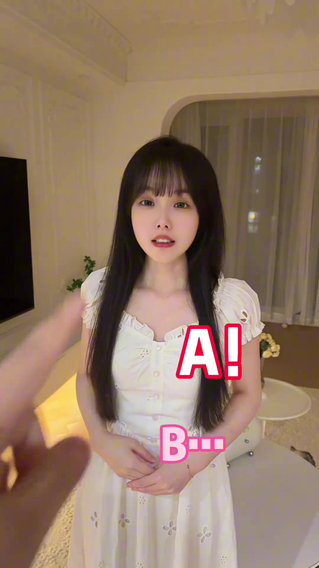 可爱在性感面前一文不值呗