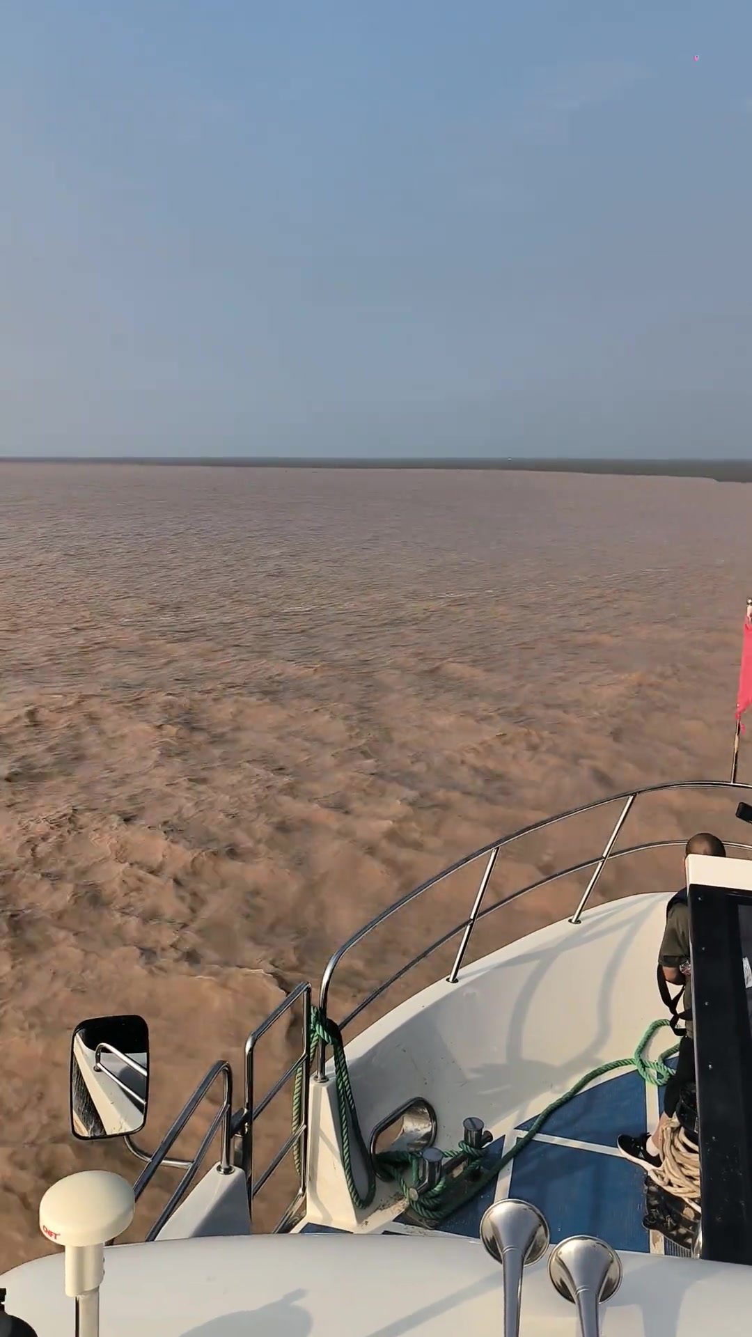 黄河与渤海交汇处也太泾渭分明了