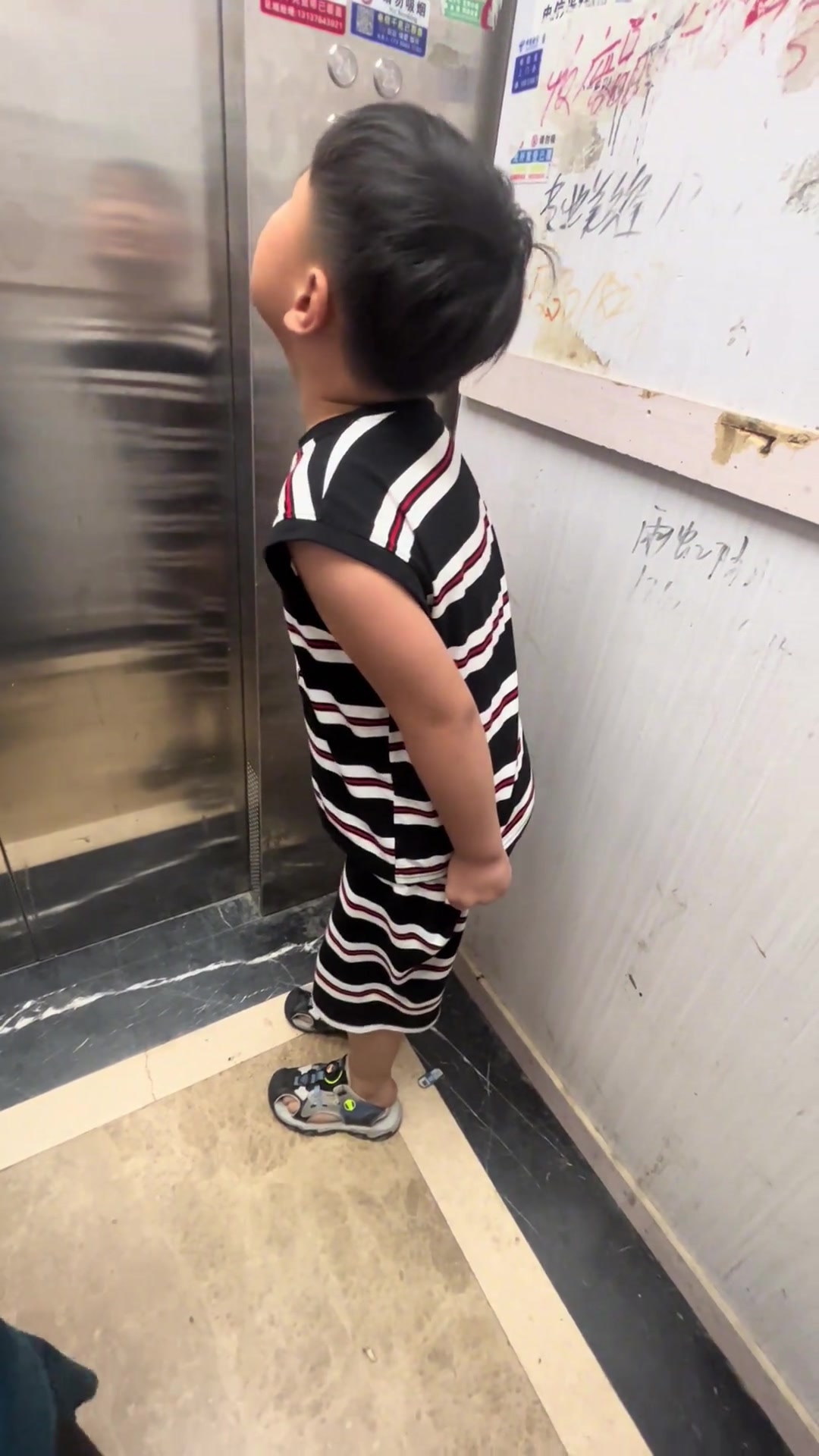 一个要崩溃的男孩子！