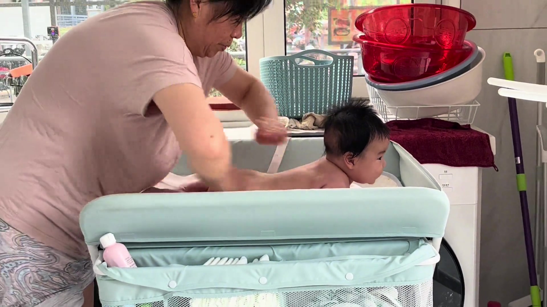 看得出来奶奶是有手法的！