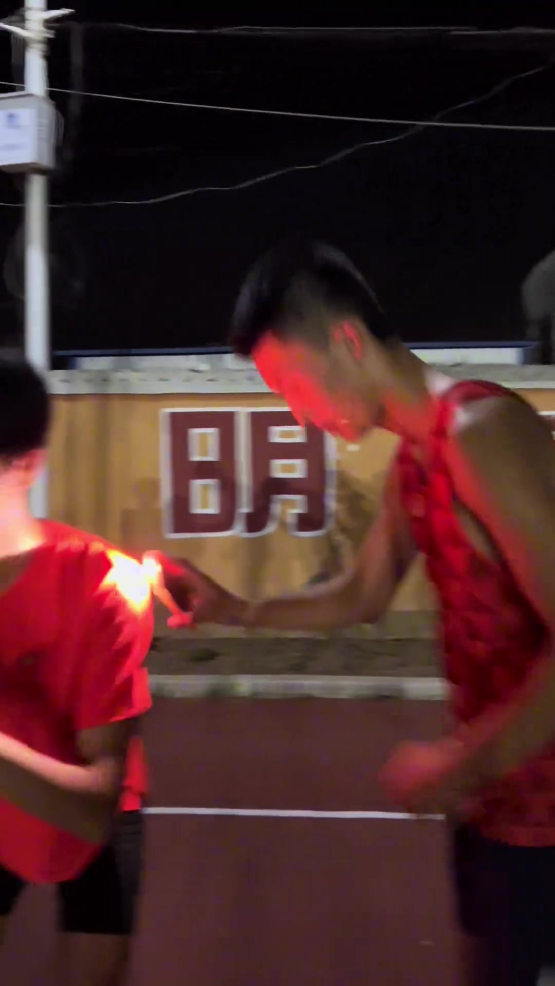 医生：他们出现这种情况多久了