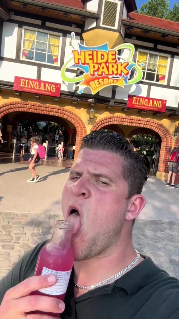 国外也有龙吸水终于知道为什么叫旋瓶了！