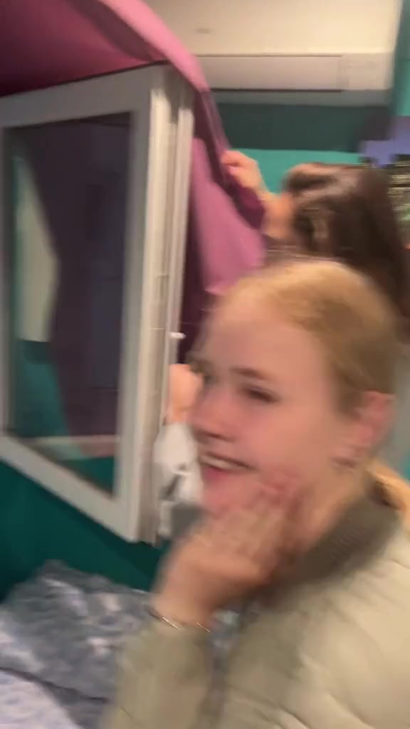 原来国外也有这种坑爹的旅馆啊！