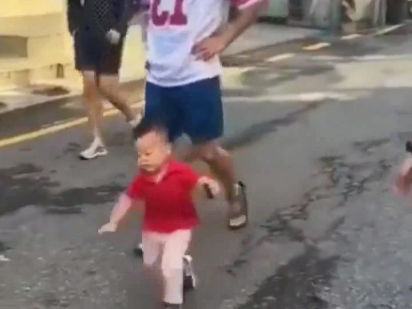 是不是喝了过期的孟婆汤，小小年纪就懂得这个