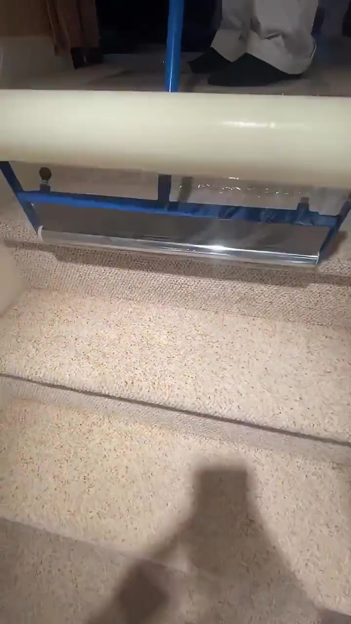 这个保护膜也需要被保护，可以考虑再贴一层