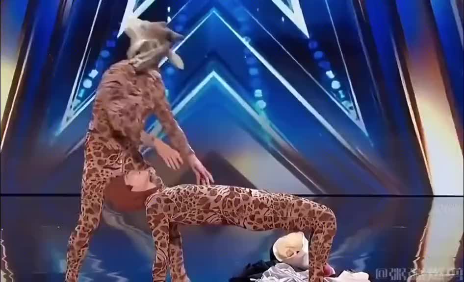 这达人秀蛮厉害的，是真的挺像的