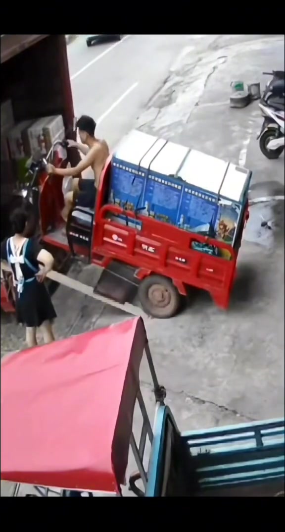 本以为卧龙凤雏，，，结果是真有两把刷子