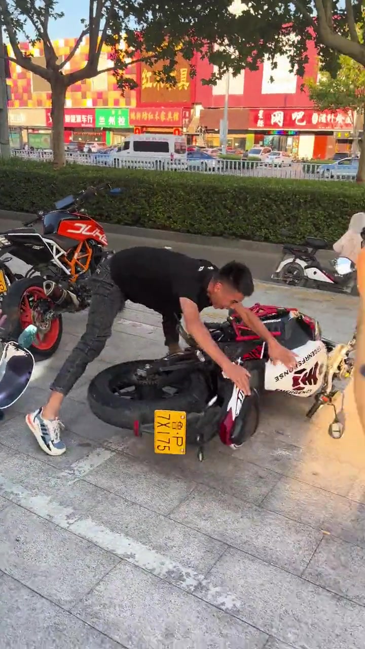 鬼火少年翻车现场