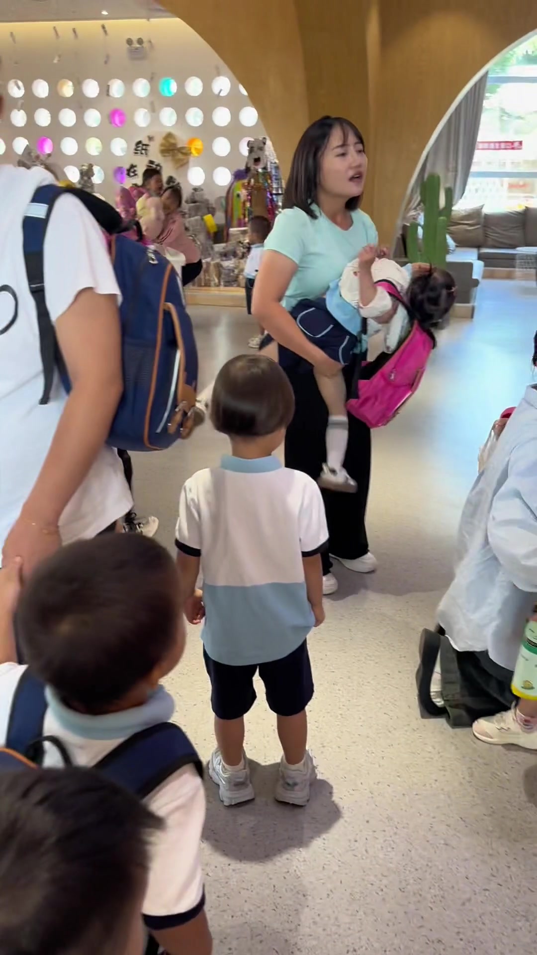 幼儿园小班第一天早上的现状！